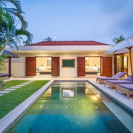 Villa Bugis Kayu Aya Seminyak Eksteriør billede