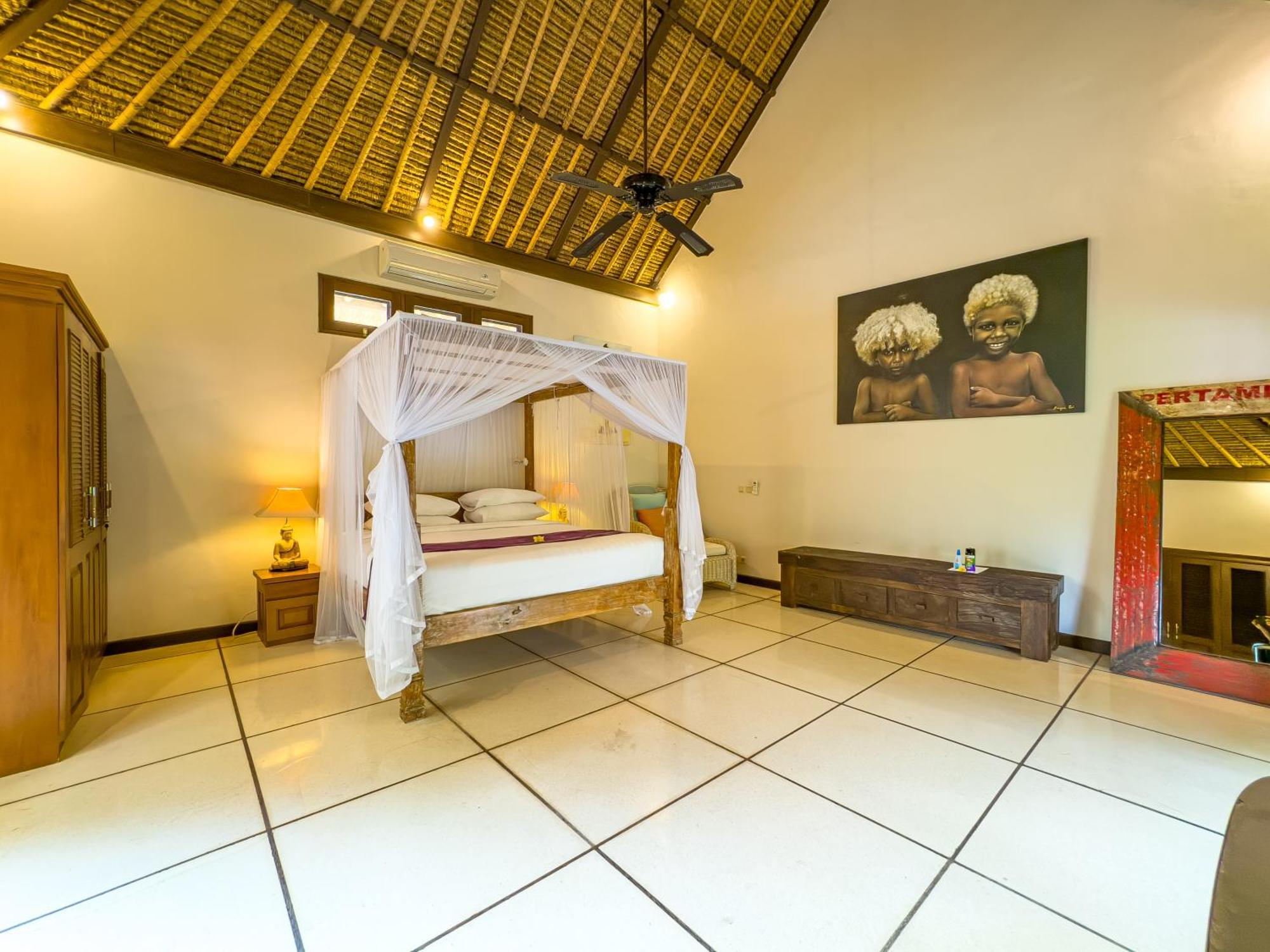 Villa Bugis Kayu Aya Seminyak Værelse billede
