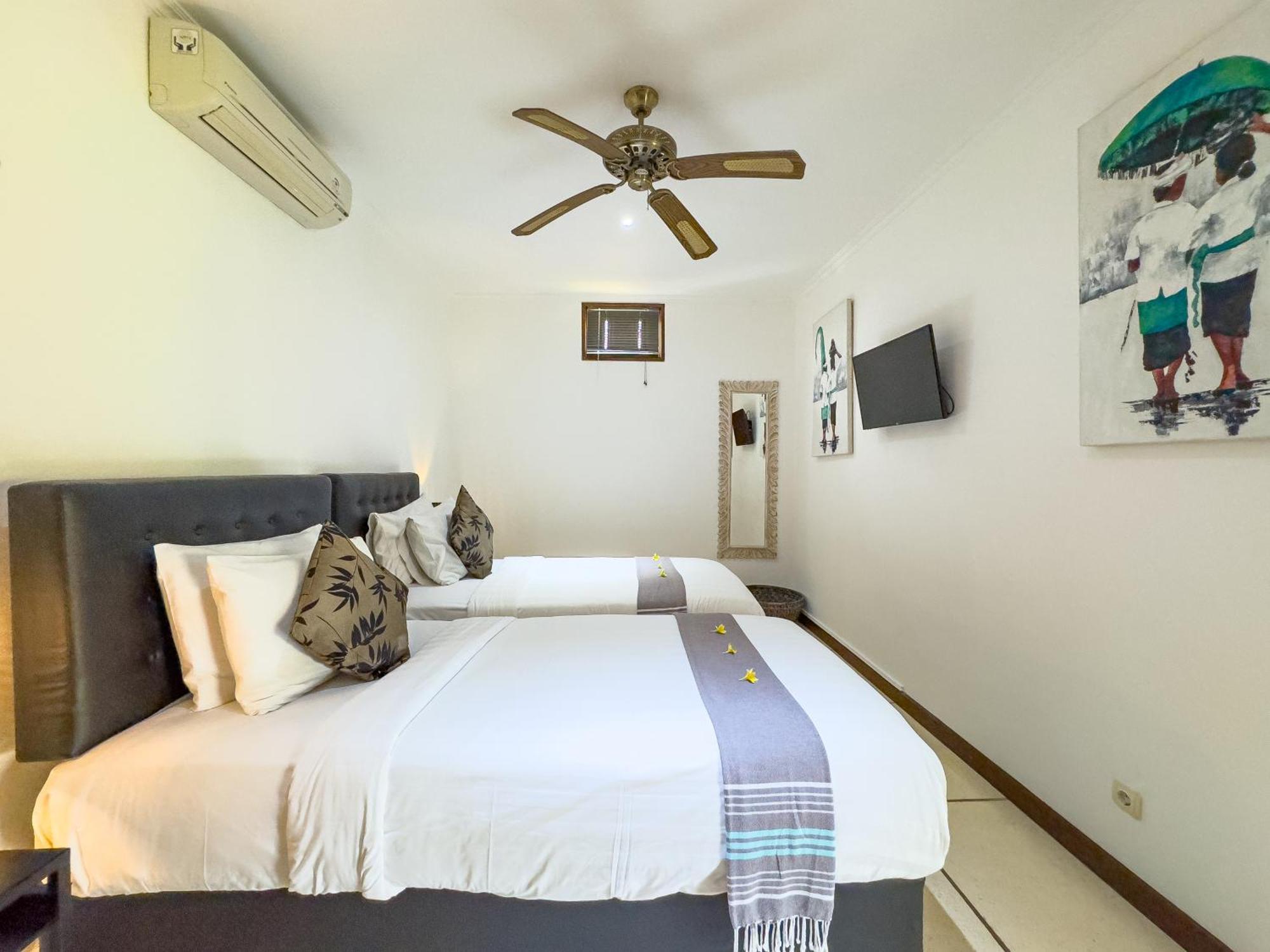 Villa Bugis Kayu Aya Seminyak Værelse billede