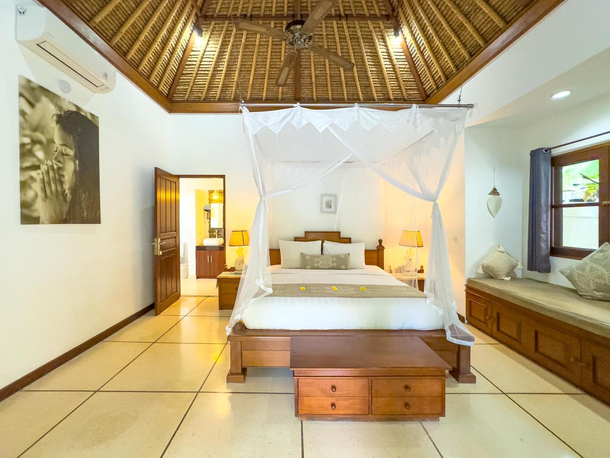 Villa Bugis Kayu Aya Seminyak Værelse billede