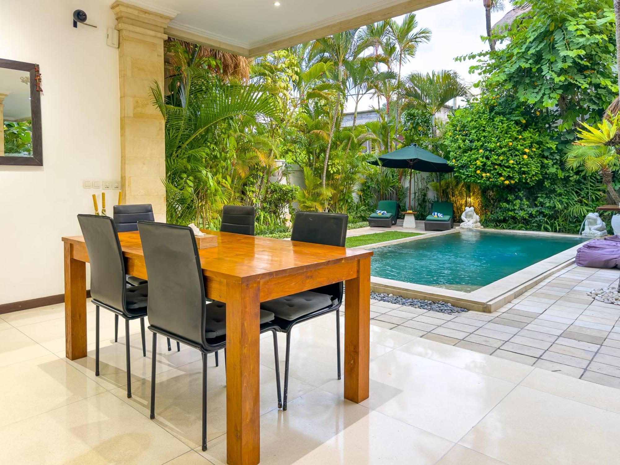 Villa Bugis Kayu Aya Seminyak Værelse billede