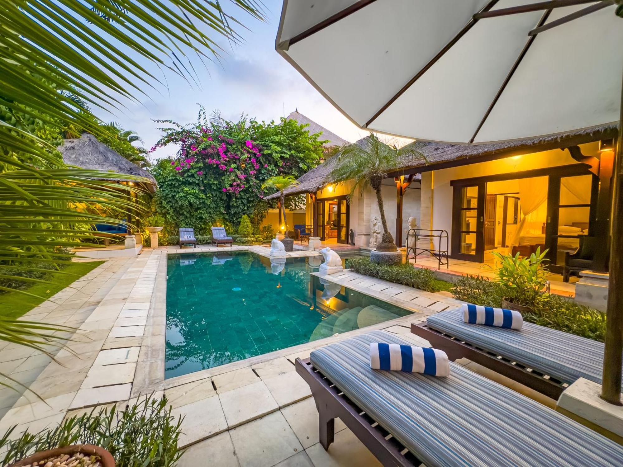 Villa Bugis Kayu Aya Seminyak Værelse billede