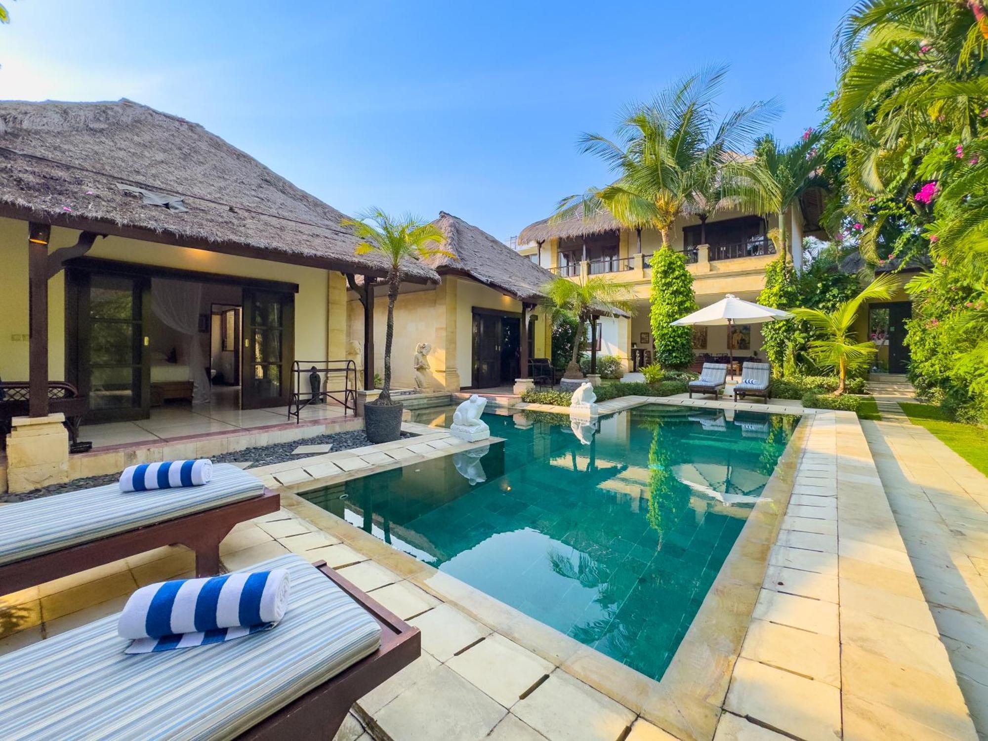 Villa Bugis Kayu Aya Seminyak Værelse billede